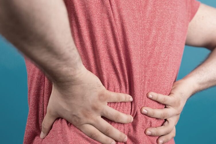 Cause del mal di schiena nella regione lombare